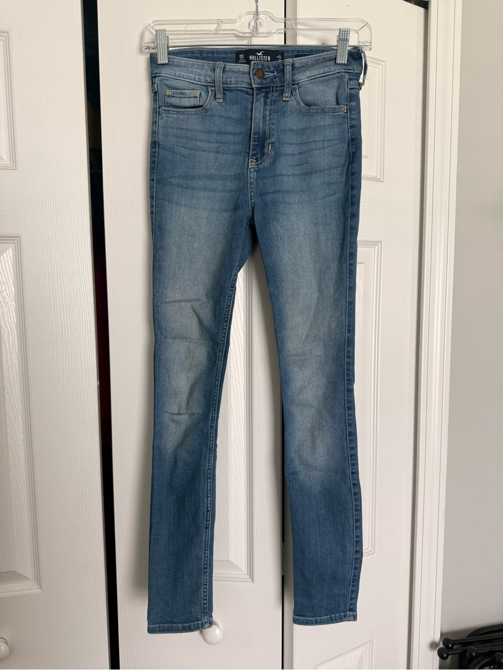 Hollister Medium Wash High-Rise Skinny Jeans - Women's Blue